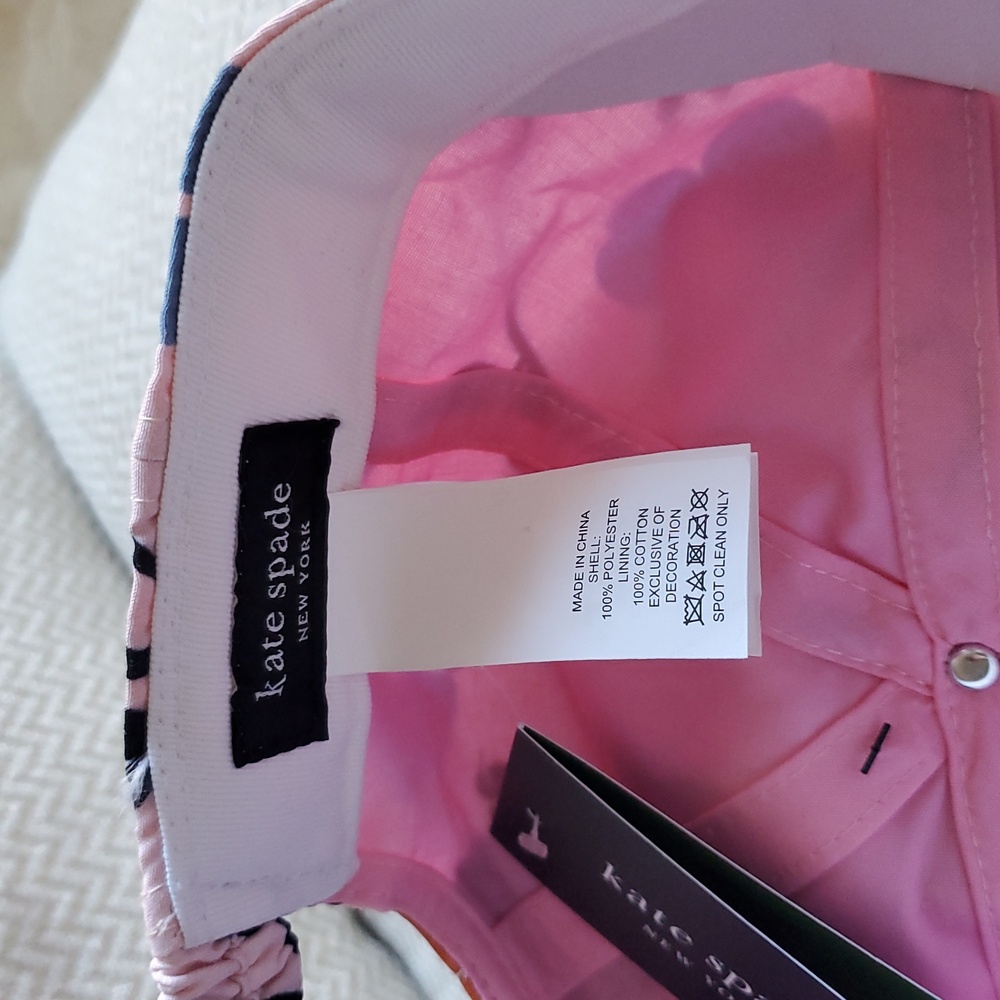 Kate Spade New York Logo Cap/Floral Pearl Blush - Picture 6 of 12